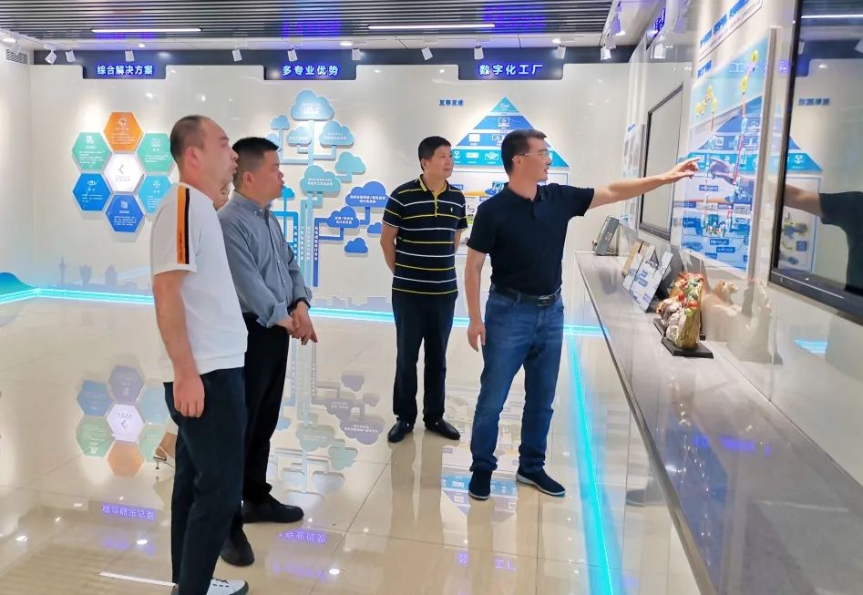 合作迎接新挑战，打造沥拌智能化