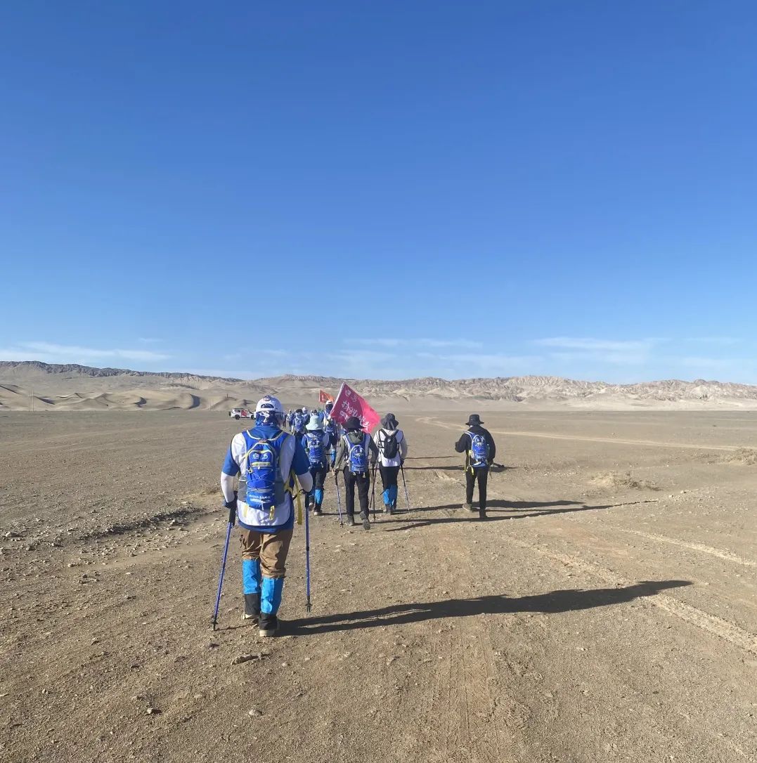 沙海征途,心向未来|2024广东省涂料与油墨行业戈壁徒步挑战之旅 沙海征途,心向未来|2024广东省涂料与油墨行业戈壁徒步挑战之旅