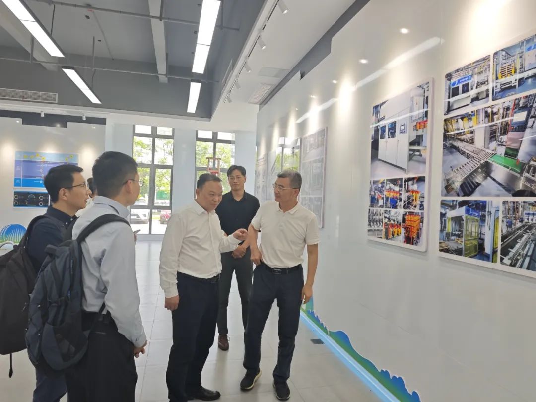 合肥工业大学校友总会丁兆罡主任一行莅临合肥UED官网参观交流 合肥工业大学校友总会丁兆罡主任一行莅临合肥UED官网参观交流